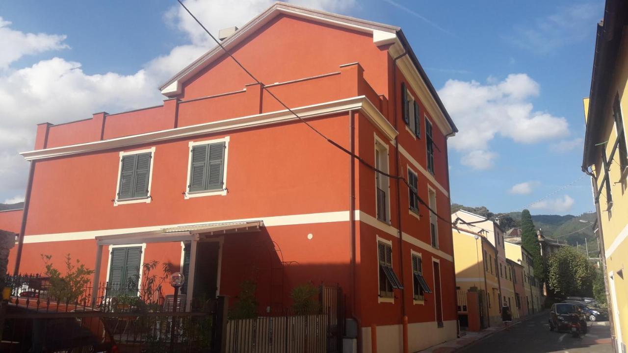 Gloria House